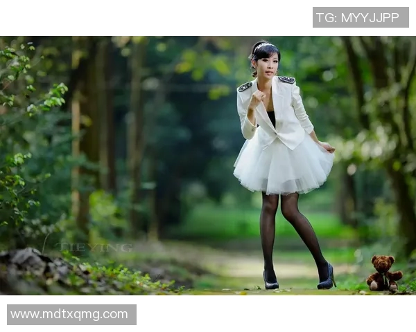 足球明星的爱丽丝究竟是谁她的故事与魅力揭秘